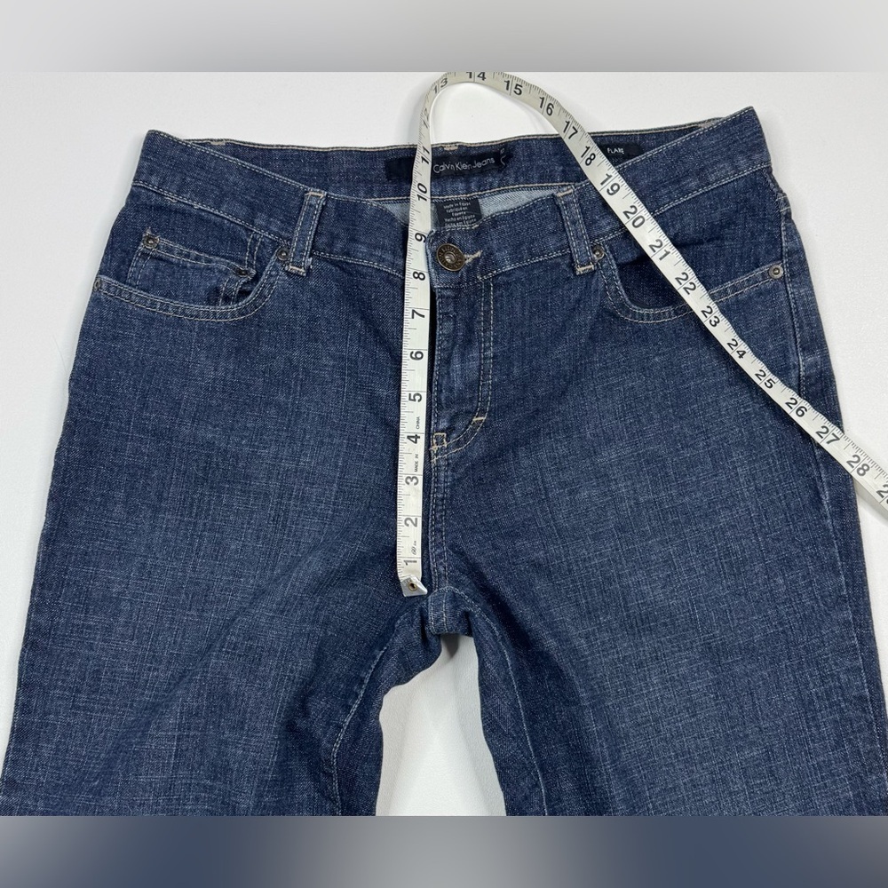 Calvin Klein Double Stone Wash Flare Jeans Women’s Size 10 - Picture 6 of 11